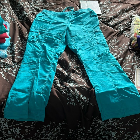 Scrub bottoms - Picture 1 of 2